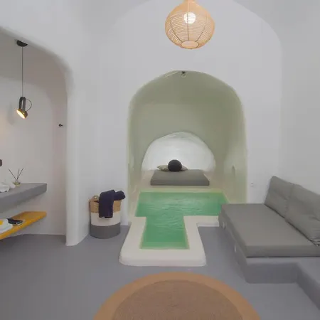 Nano Otel