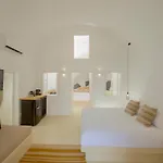 Nano 3* Éxo Goniá