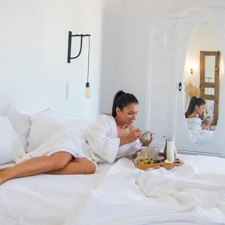 Nano Έξω Γωνιά