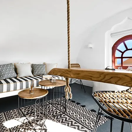 Hotel Nano 3*
